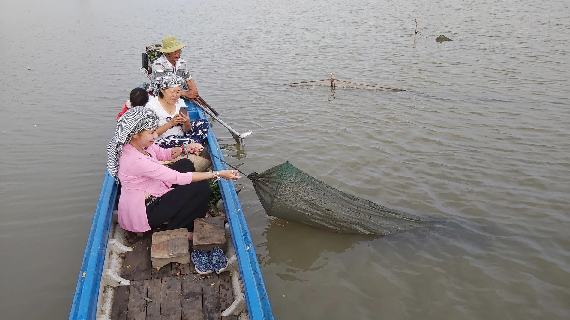 Nơi sông Mekong chảy vào đất Việt